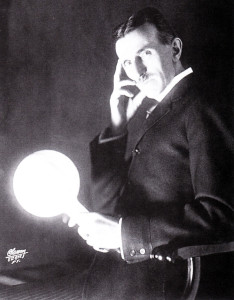 Nikola Tesla e sua lâmpada florescente