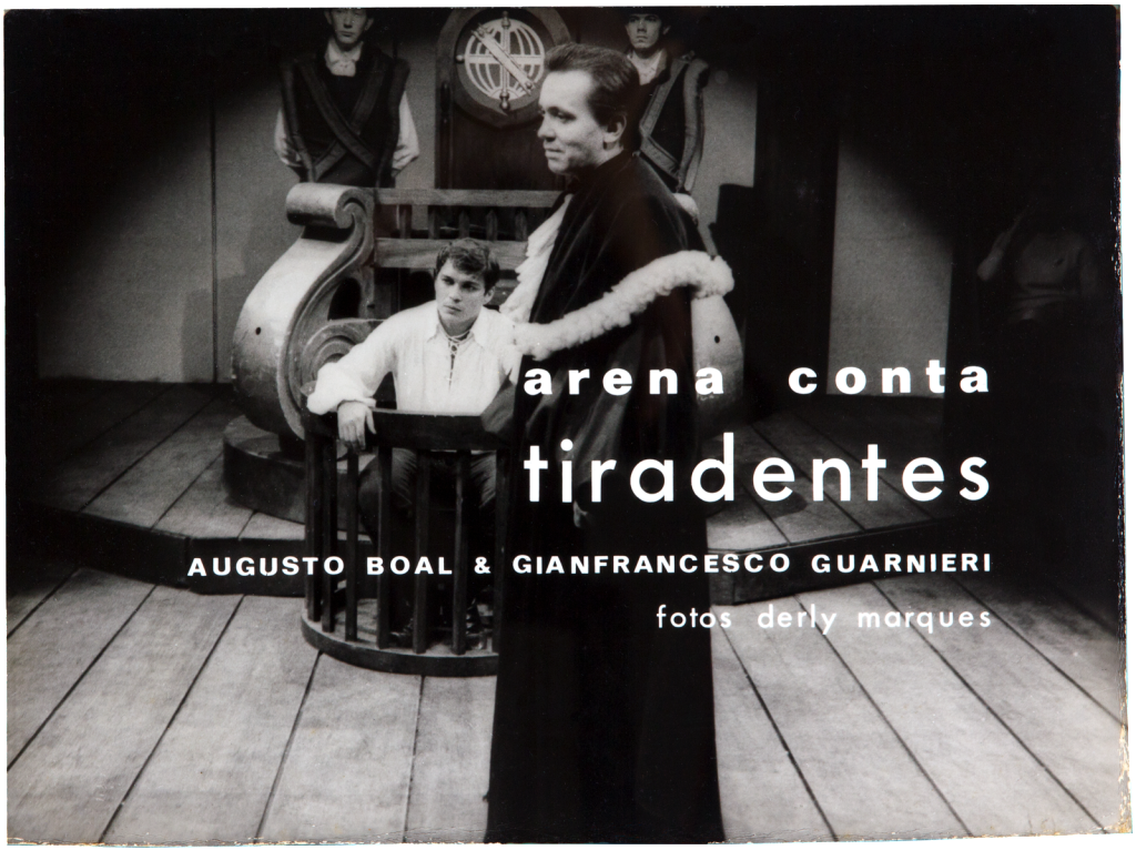 Arena conta Tiradentes